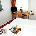 The Originals City, La Maison De Lise, Mulhouse Hotel 3*