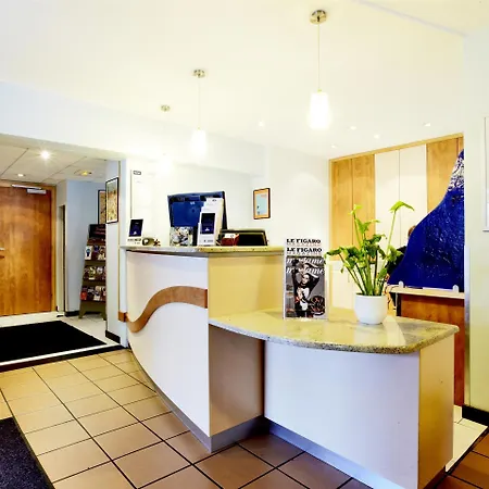 ホテル The Originals City, La Maison De Lise, Mulhouse イルツァッハ